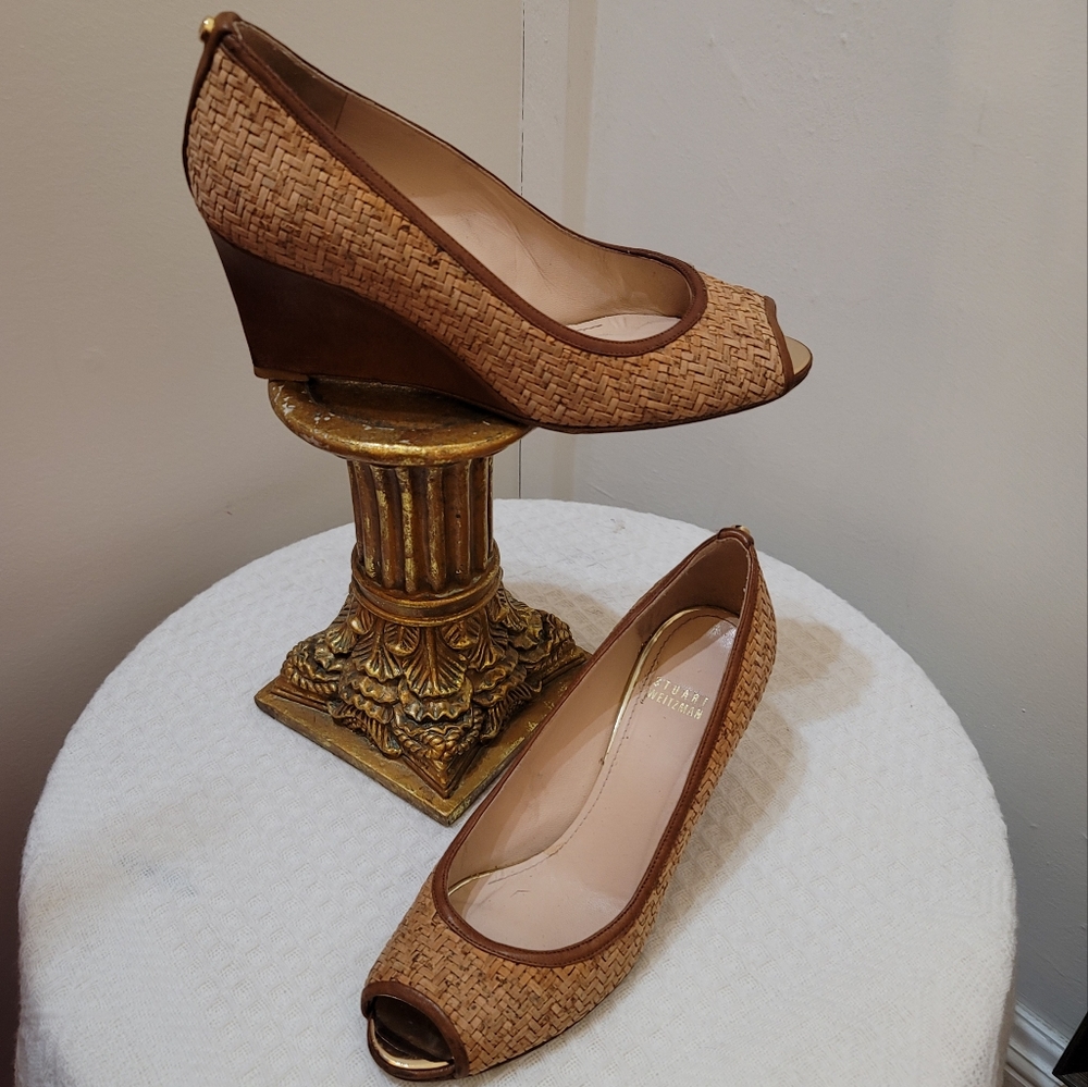Beautiful summer wedge shoes with cork and genuine leather Trim